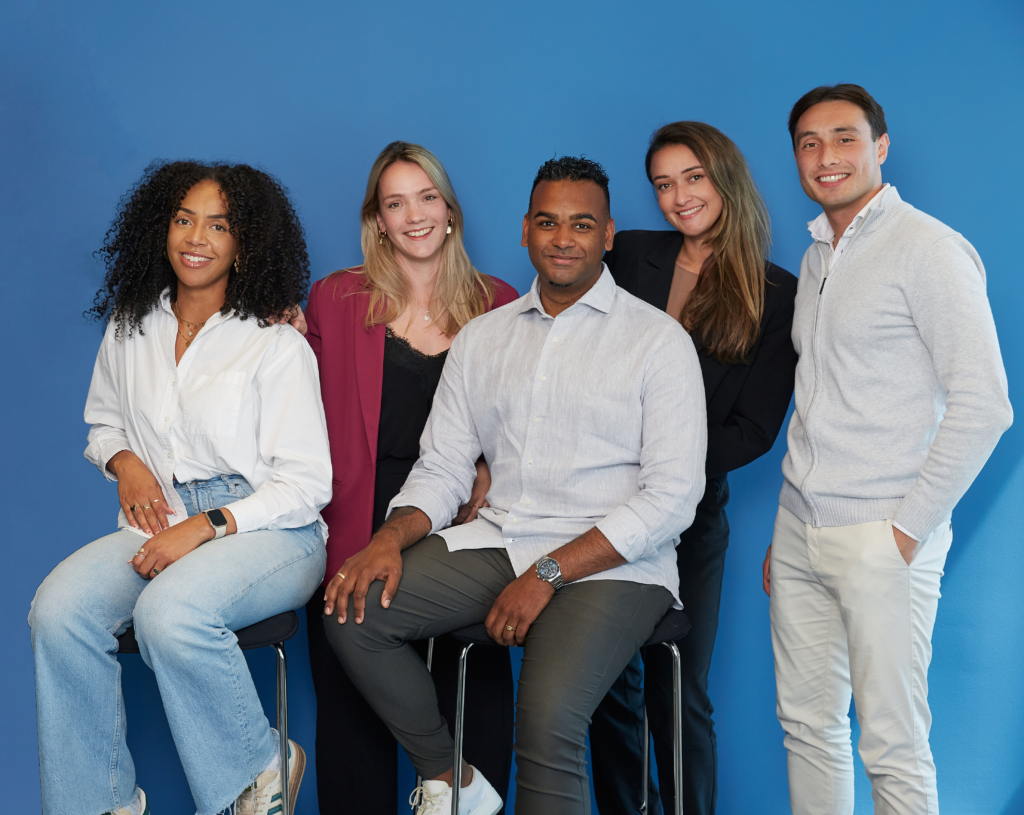 Porno filmlar erini aldagan Boshqalarning qizlari bilan porno